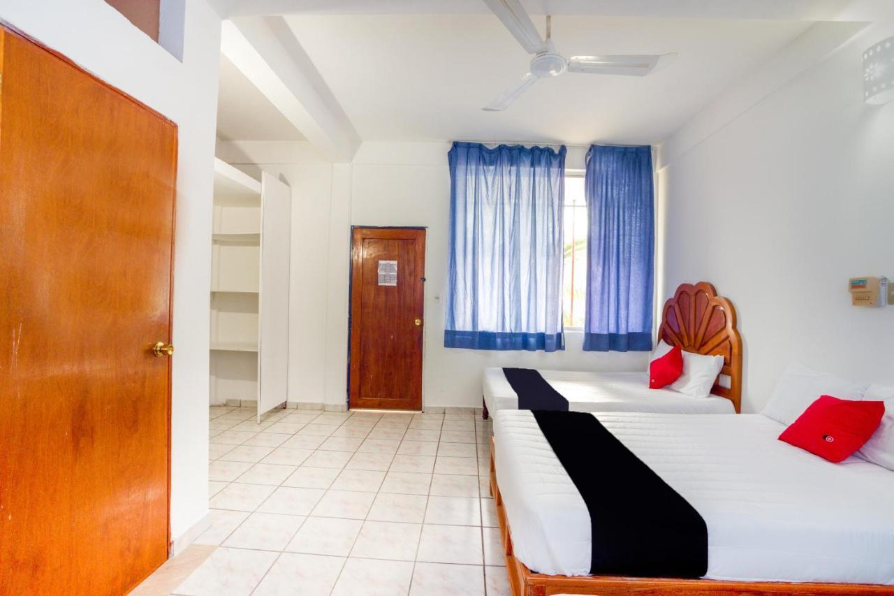 Hotel Adelita Zihuatanejo Dış mekan fotoğraf