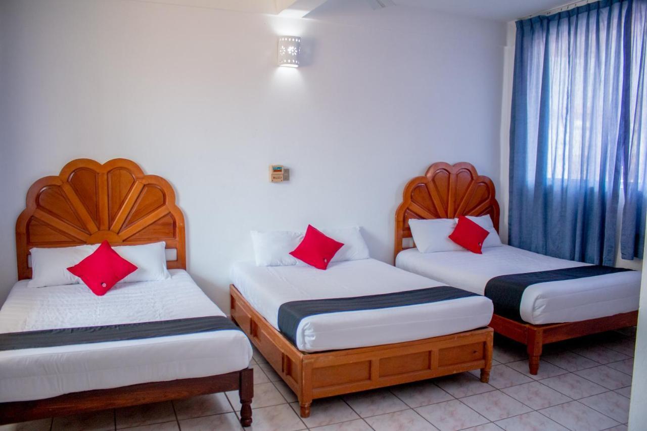 Hotel Adelita Zihuatanejo Dış mekan fotoğraf