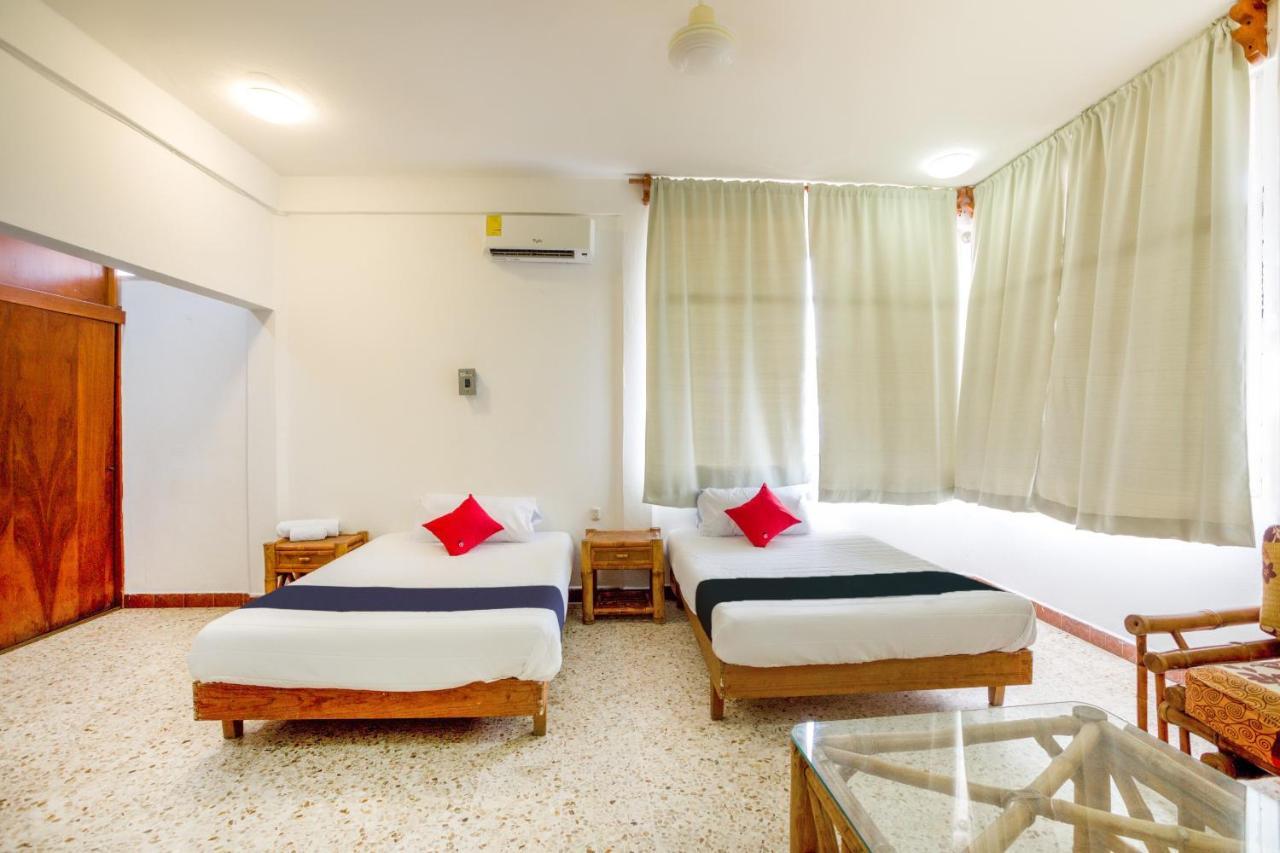 Hotel Adelita Zihuatanejo Dış mekan fotoğraf